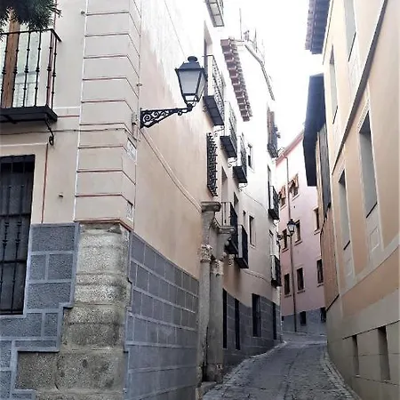 Apartment Casa Manuela Mas Que Casa Un Hogar Toledo