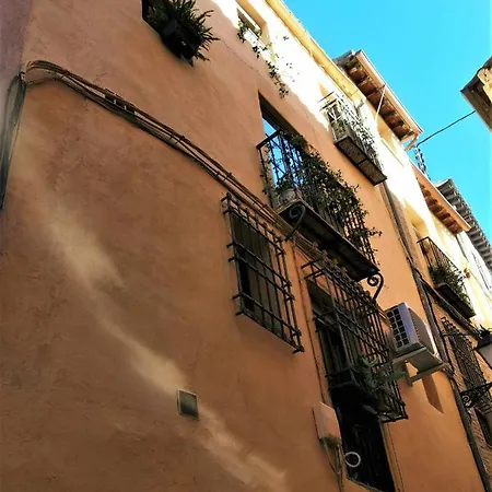 Casa Manuela, Mas Que Casa, Un Hogar トレド